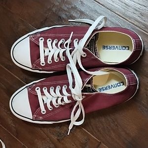 Men's Maroon Size 9 Converse